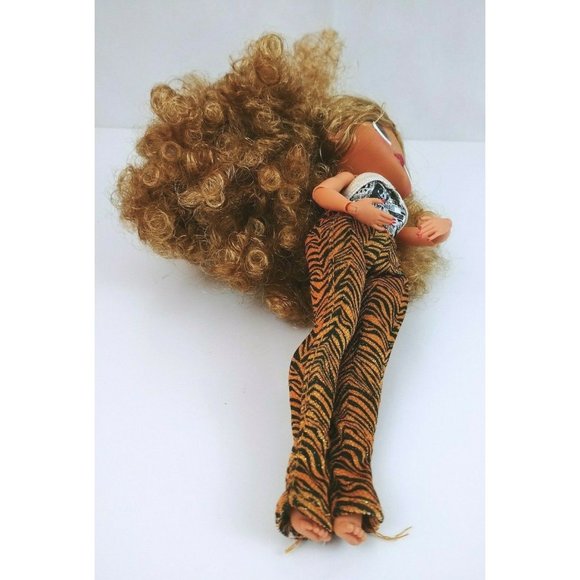 LOL Surprise Dolls OMG DOLL DA BOSS BABE Doll With Accessories & Stand - Picture 8 of 8